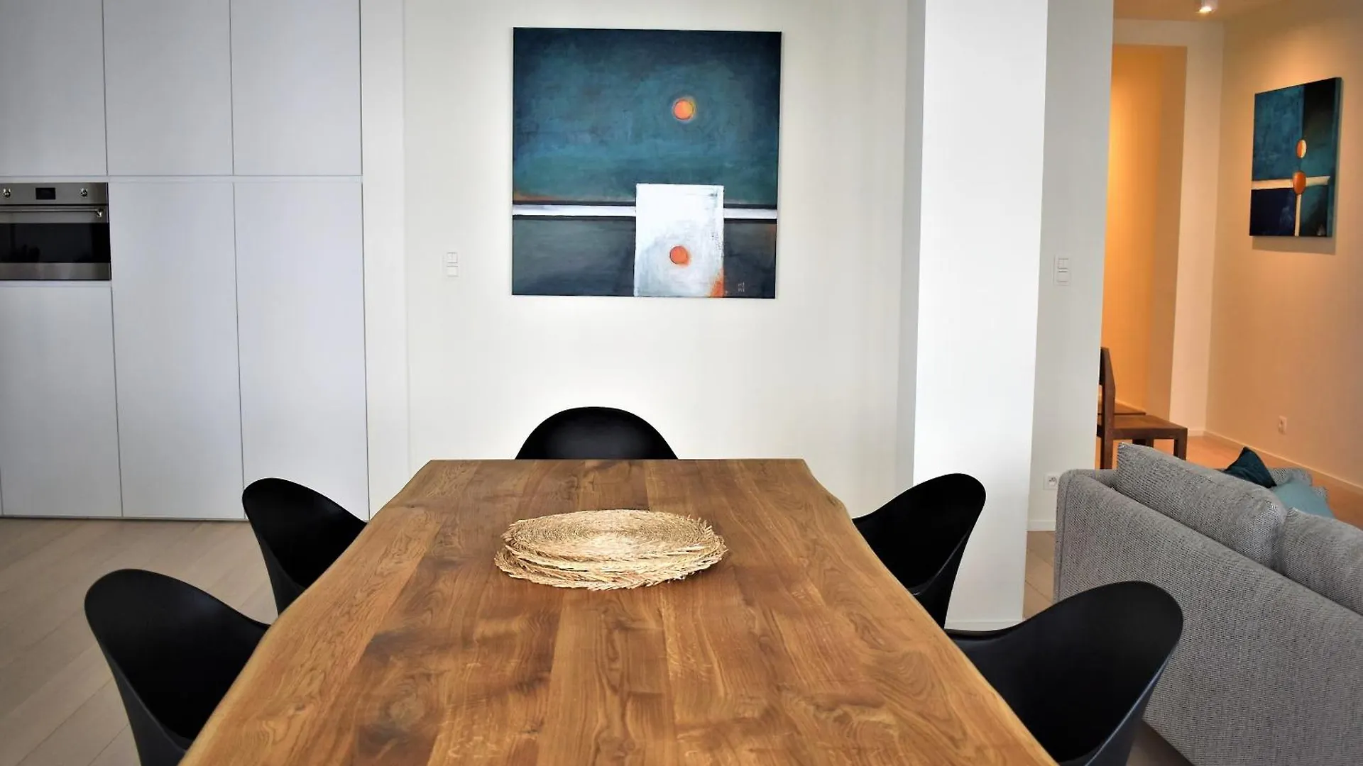 Daire Luxury 2 Bedroom - Antwerp City Centre